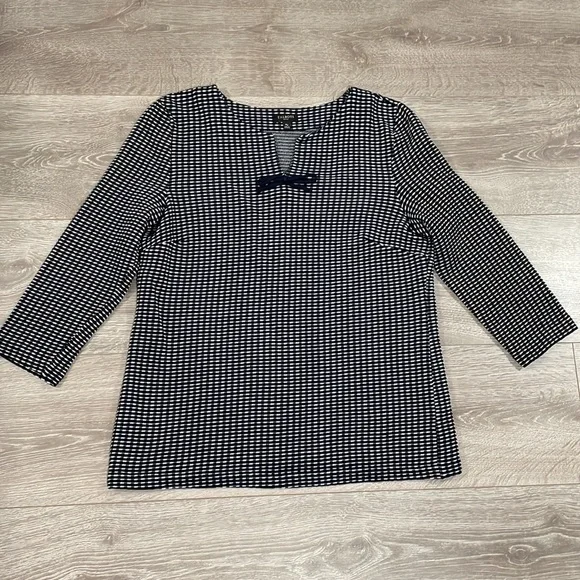 Talbots Petites Navy and White Bow Accent 3/4 Sleeve Top MP - Picture 9 of 16